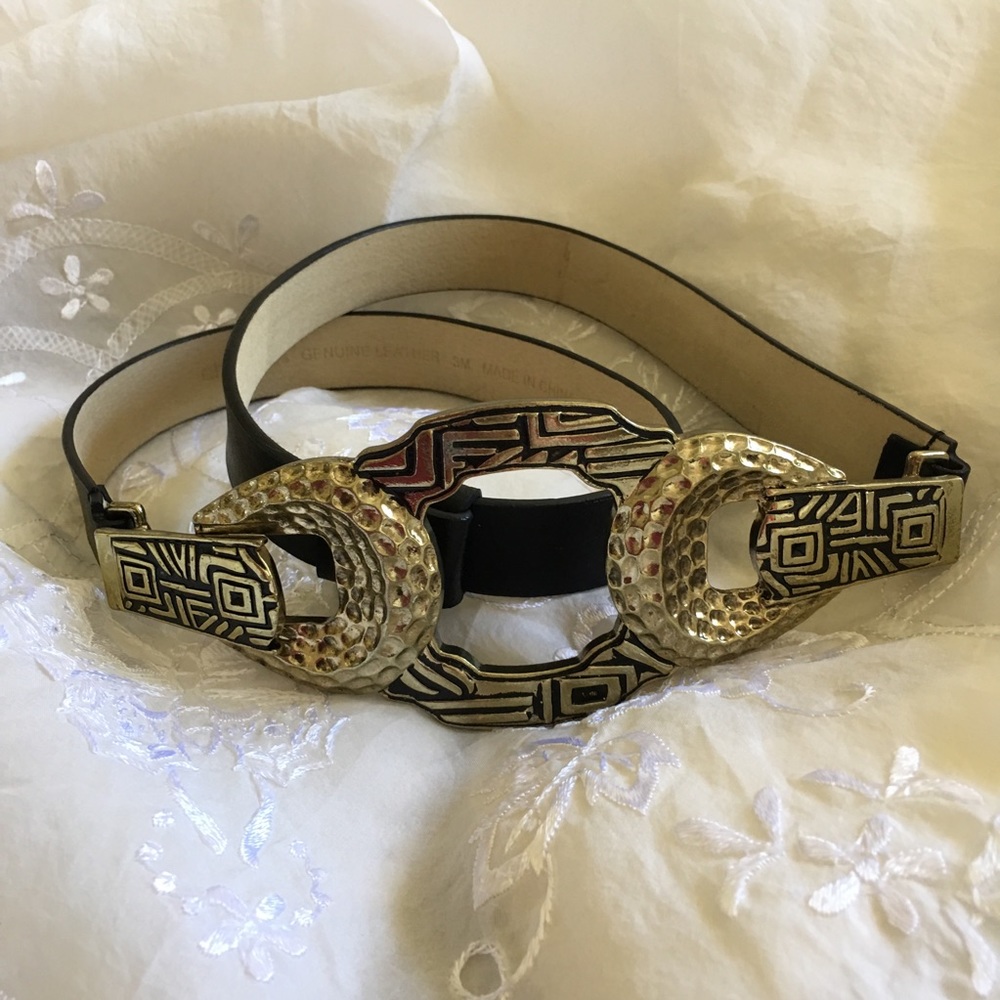 🎈CHICO’S🎈 Genuine Leather belt 1” wide Size SM